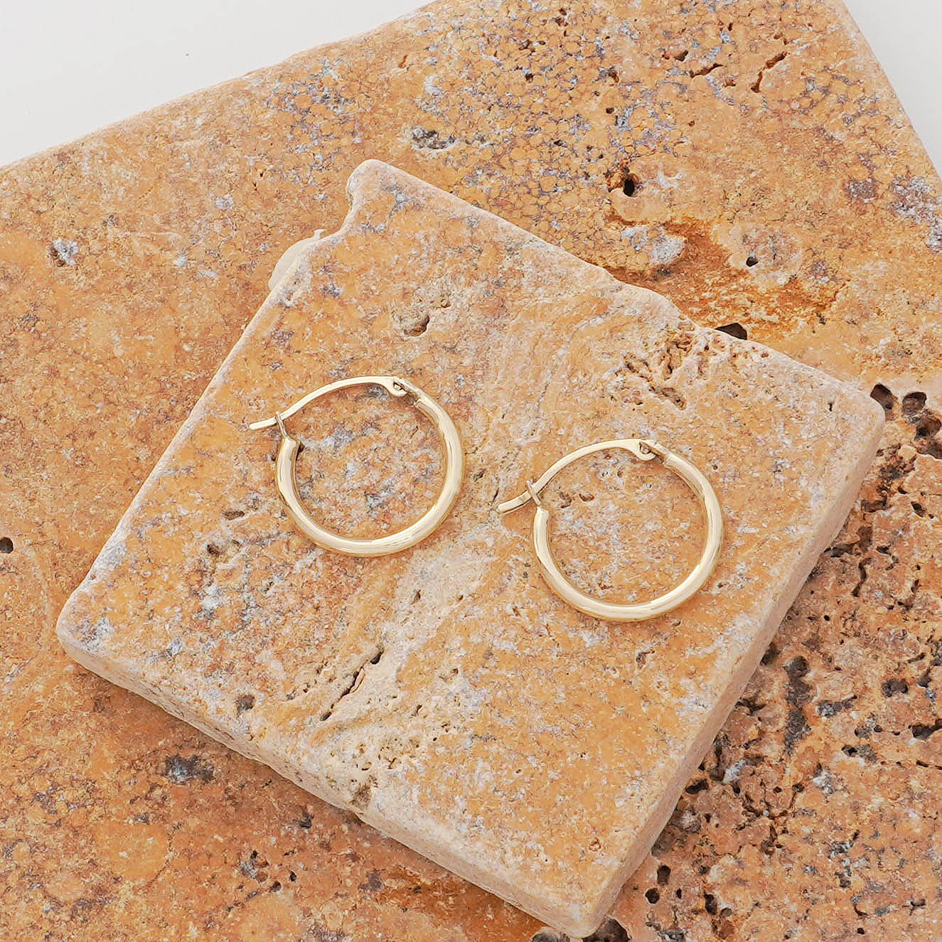 Solid Gold High Polish Hoop Earrings